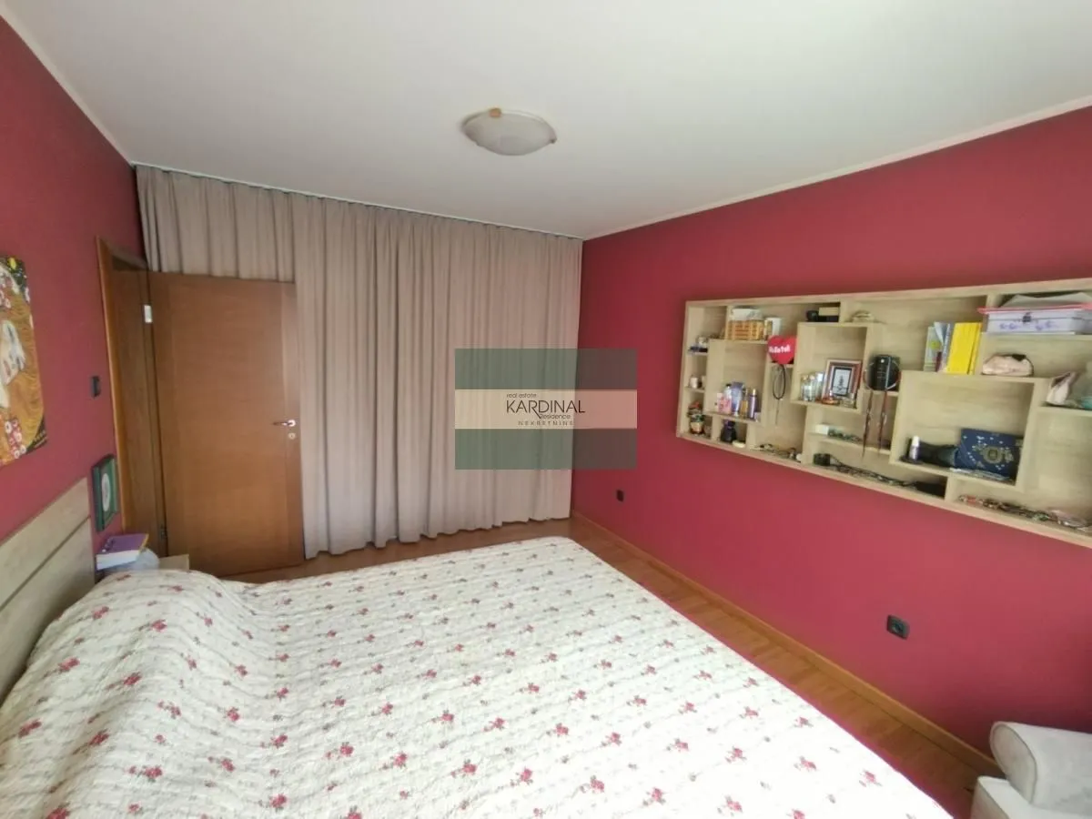 Prodaja, četvorosoban stan, 115m², Grbavica, Novi Sad Sve Podlokacije