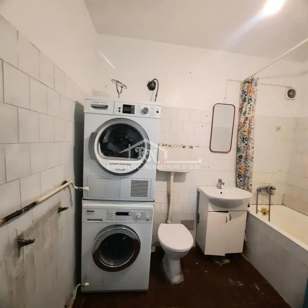 Sale, three bedroom apartment, 84m², Banjica, Voždovac Sve Podlokacije