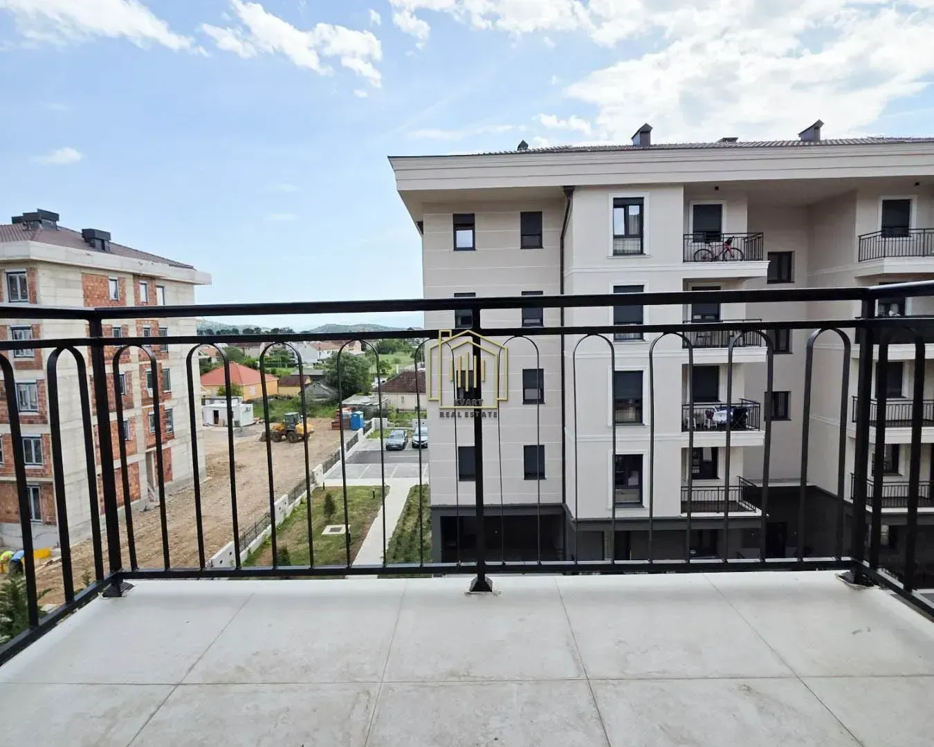Izdavanje, jednosoban stan, 64m², Tološi, Podgorica