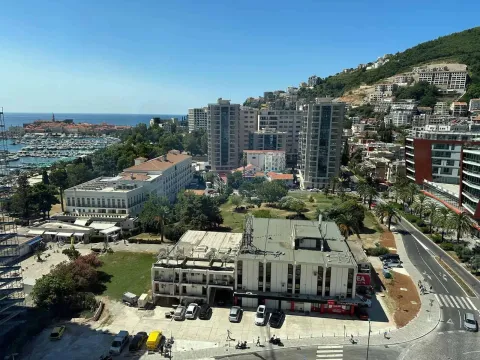 Izdavanje, dvosoban stan, 67m², Budva, Crna Gora - image 3
