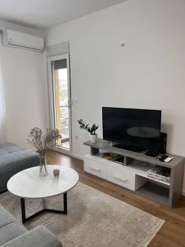 Rent, one bedroom apartment, 45m², Ljubović, Podgorica - image 2