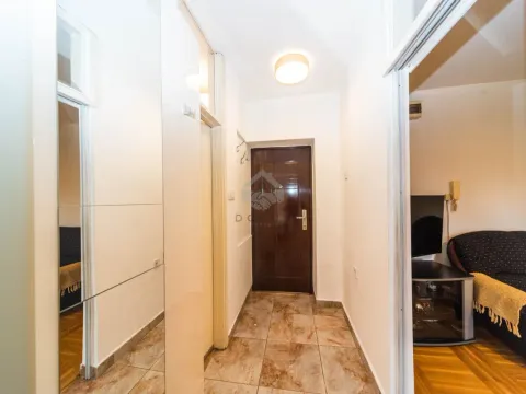 Izdavanje, jednosoban stan, 40m², Preko Morače, Podgorica - image 12