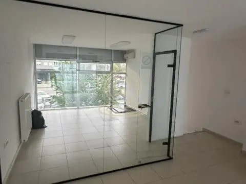 Rent, office space, 105m², Bulevar Evrope, Novi Sad Sve Podlokacije - image 4