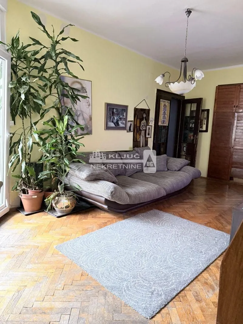 Prodaja, četvorosoban stan, 153m², Stari Grad, Beograd