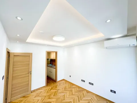Rent, office space, 106m², Gintaš, Podgorica - image 8