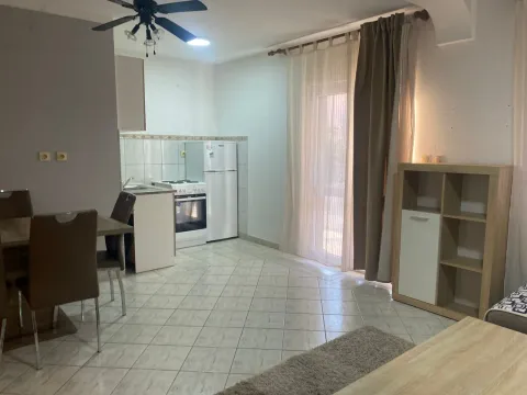 Izdavanje, dvosoban stan, 70m², Bjeliši, Bar - image 5