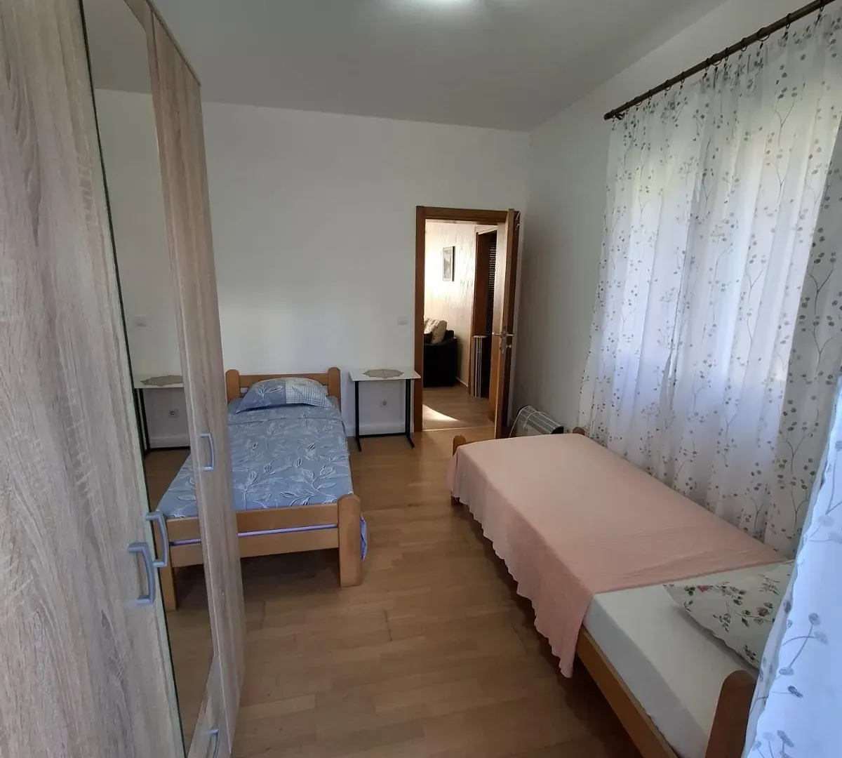 Rent, two bedroom apartment, 75m², Dumidran, Tivat
