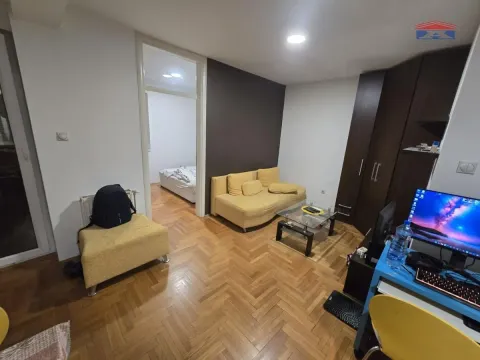 Izdavanje, jednosoban stan, 35m², Socijalno, Novi Sad Sve Podlokacije - image 5