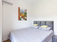 Rent, studio apartment, 25m², Bečići, Budva - image 9