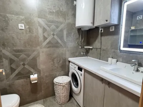 Rent, one bedroom apartment, 45m², Pobrežje, Podgorica - image 12
