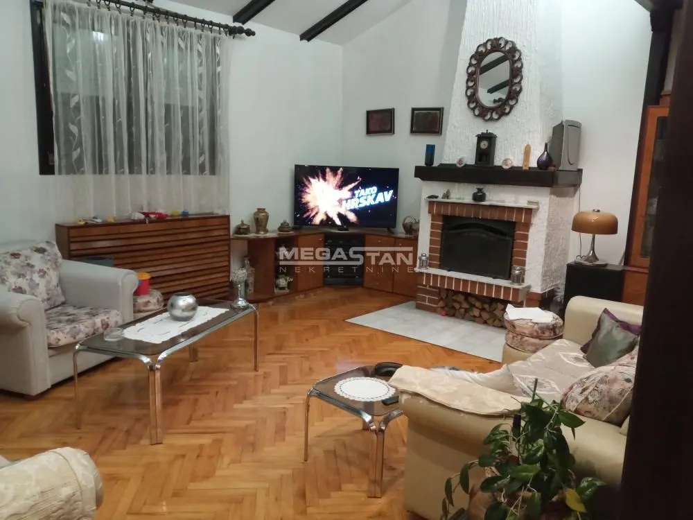 Sale, four bedroom apartment, 103m², Kanarevo Brdo, Beograd
