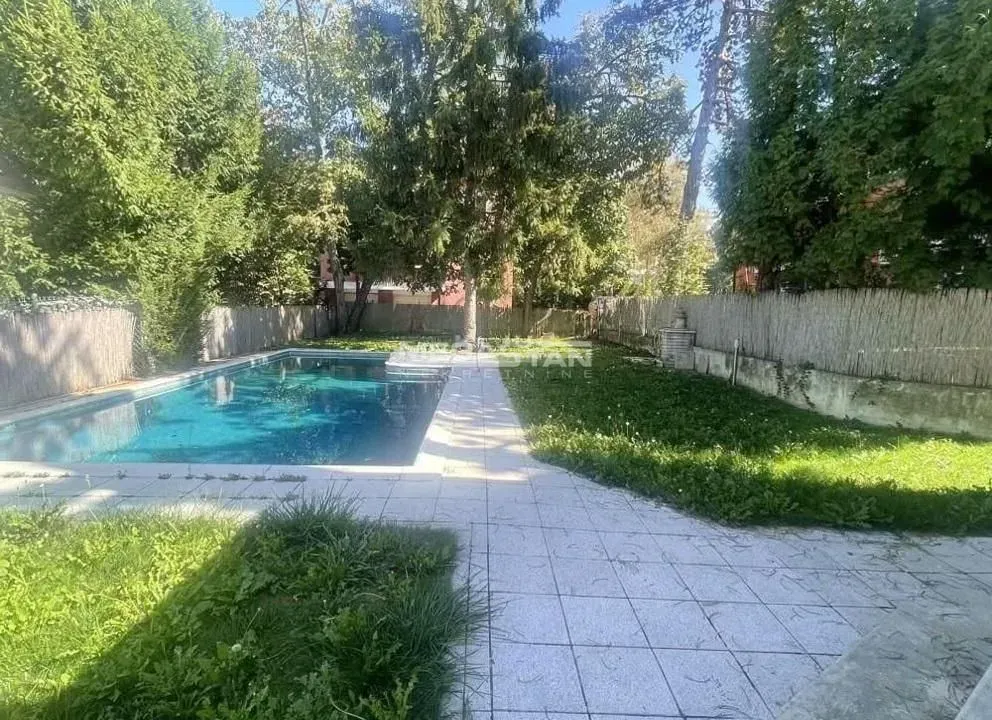 Izdavanje, kuća, 140m², Senjak, Beograd