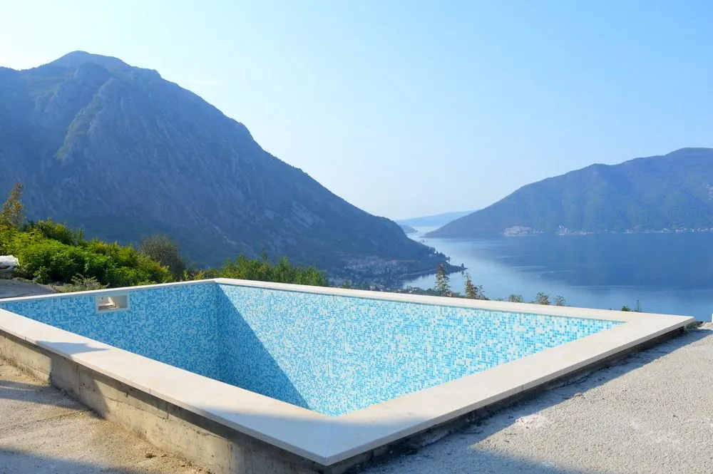 Prodaja, kuća, 300m², Risan, Kotor