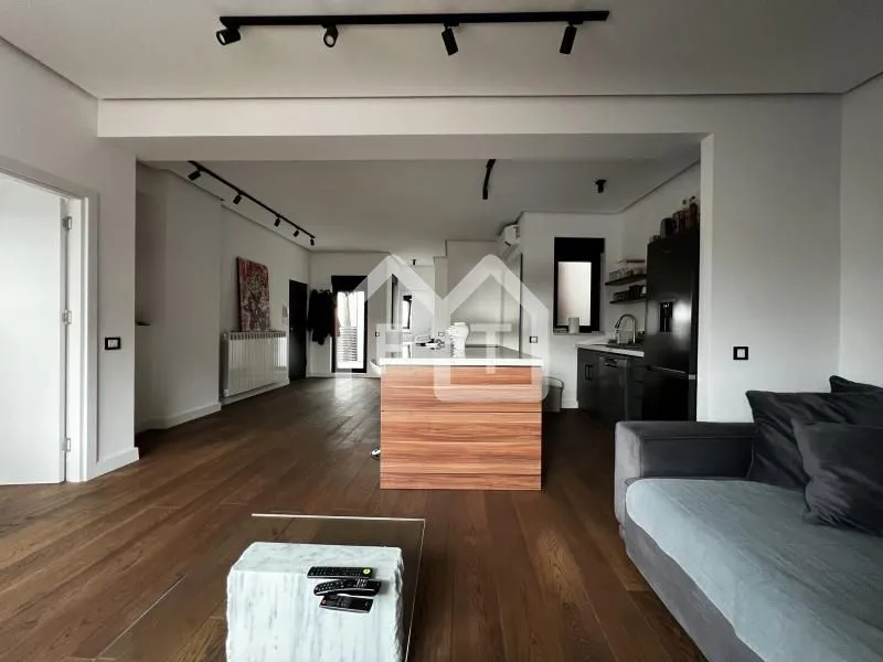 Prodaja, trosoban stan, 76m², Stari Grad, Beograd