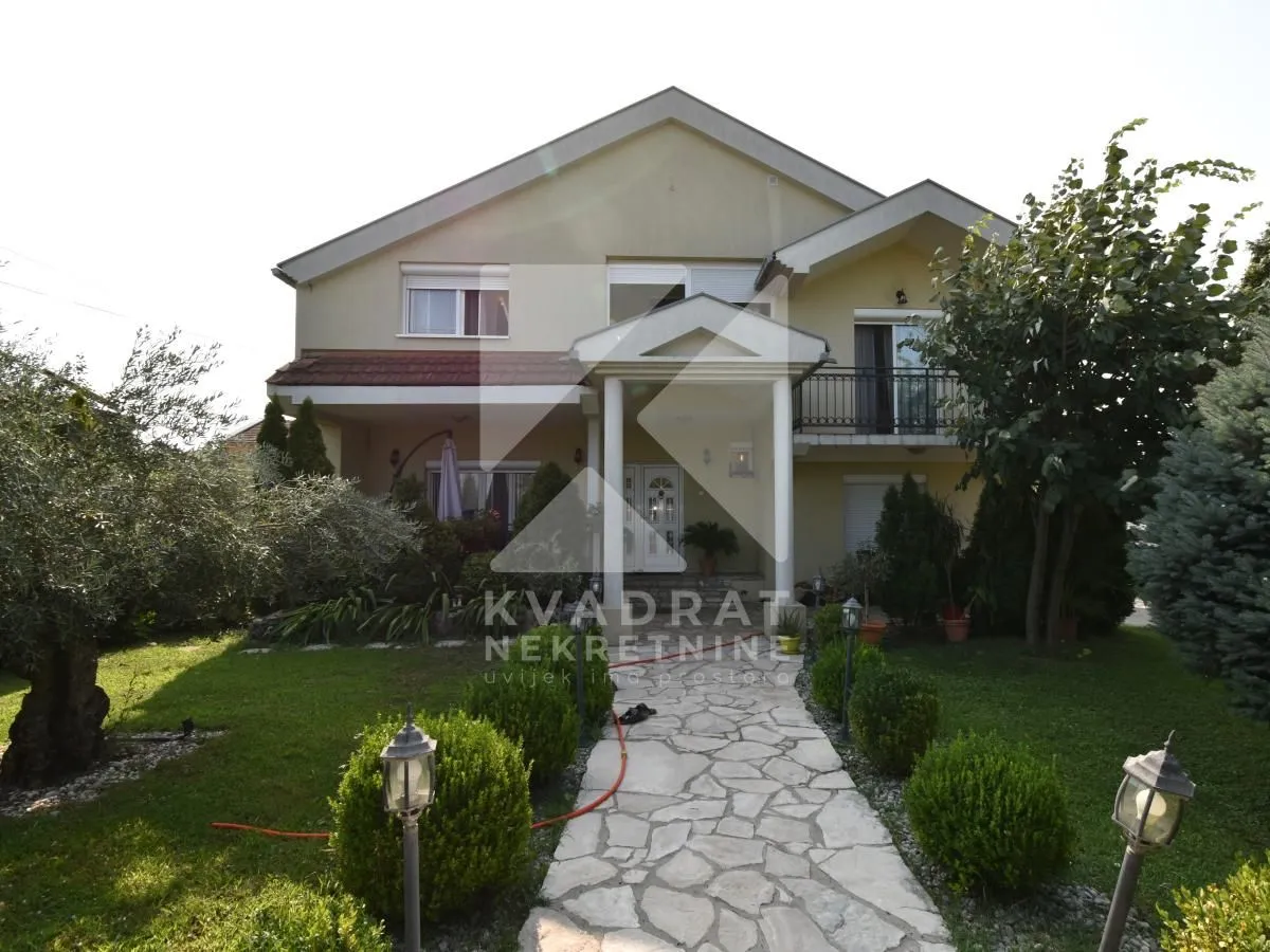 Izdavanje, kuća, 250m², Donja Gorica, Podgorica