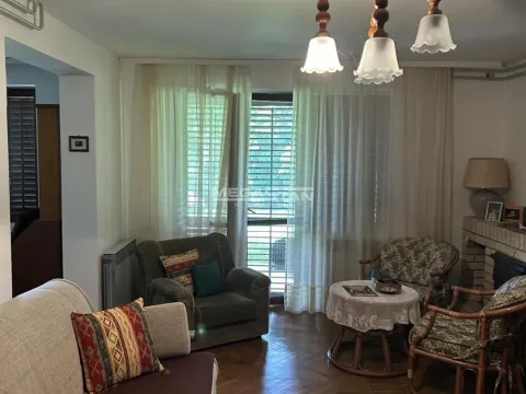 Prodaja, kuća, 350m², Nemenikuće, Sopot