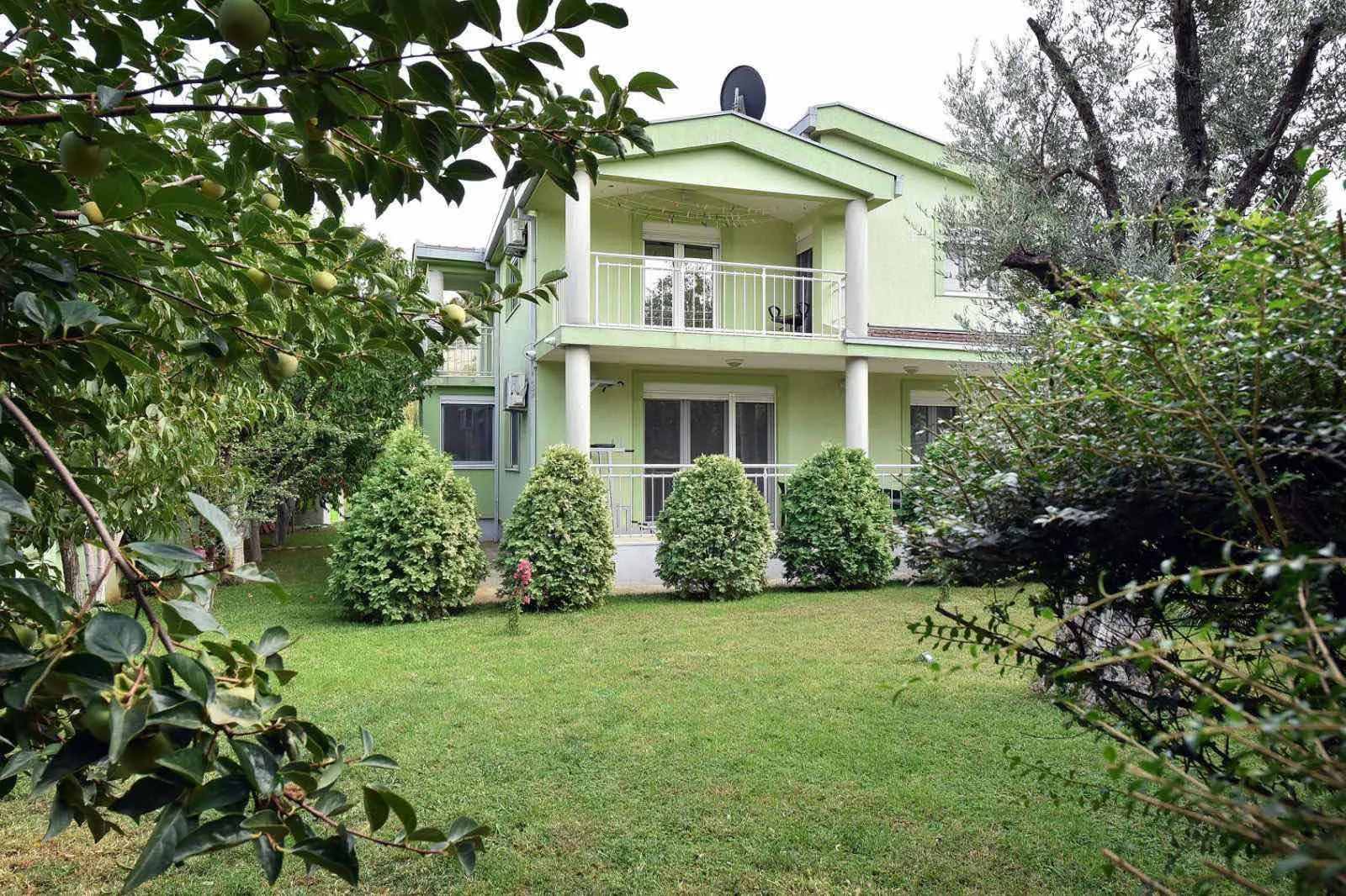 Rent, house, 175m², Vranići, Podgorica