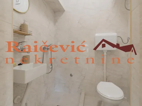 Sale, one bedroom apartment, 28m², Zvezdara Sve Podlokacije, Beograd - image 11