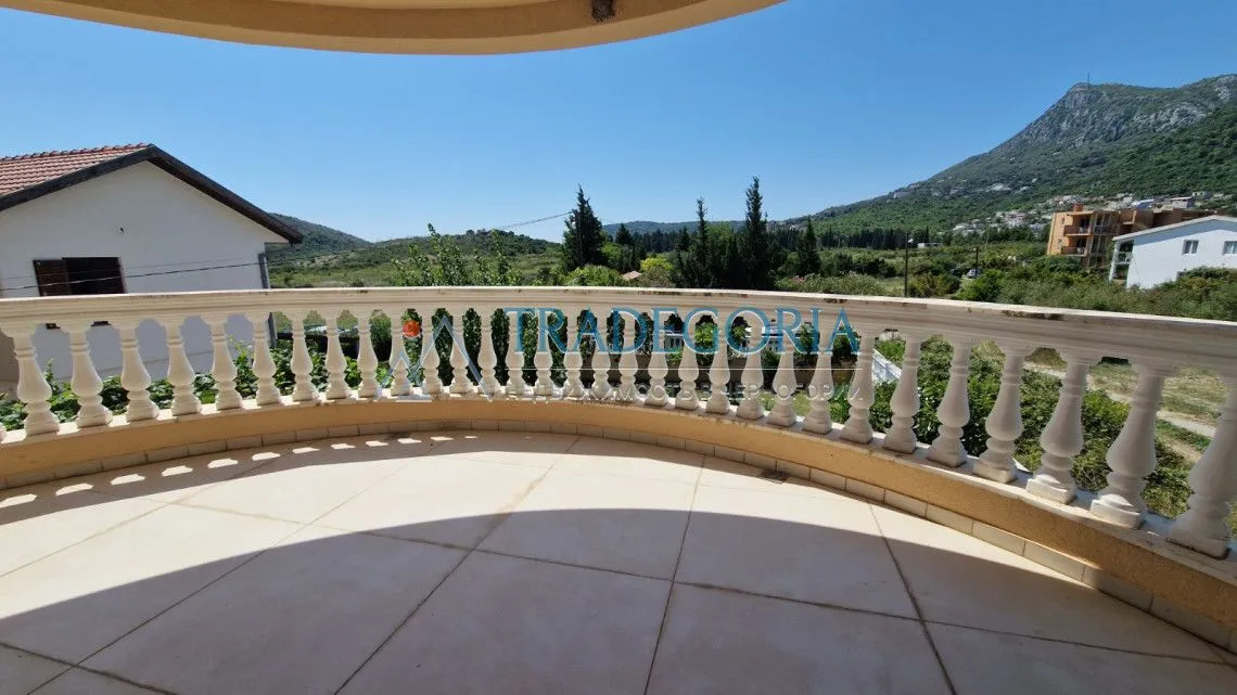 Prodaja, kuća, 194m², Sutomore, Bar