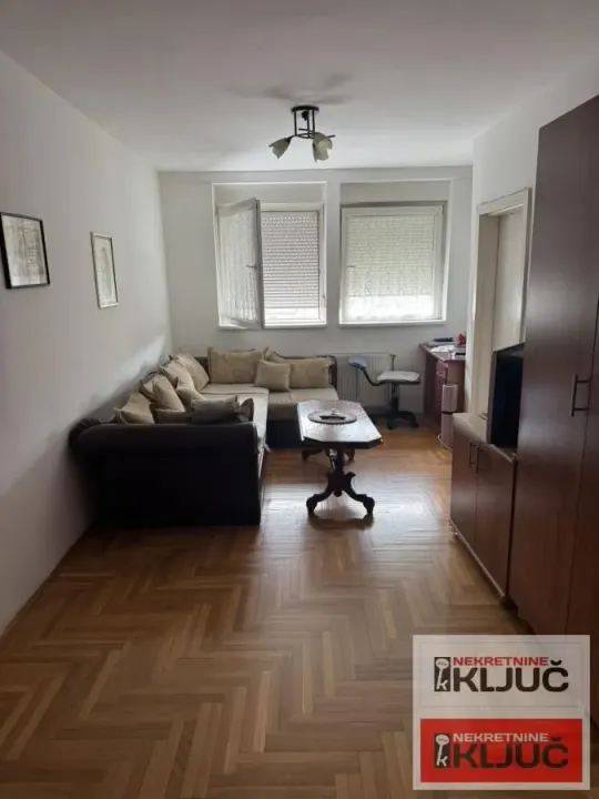 Rent, two bedroom apartment, 46m², Bulevar Oslobodjenja, Novi Sad Sve Podlokacije