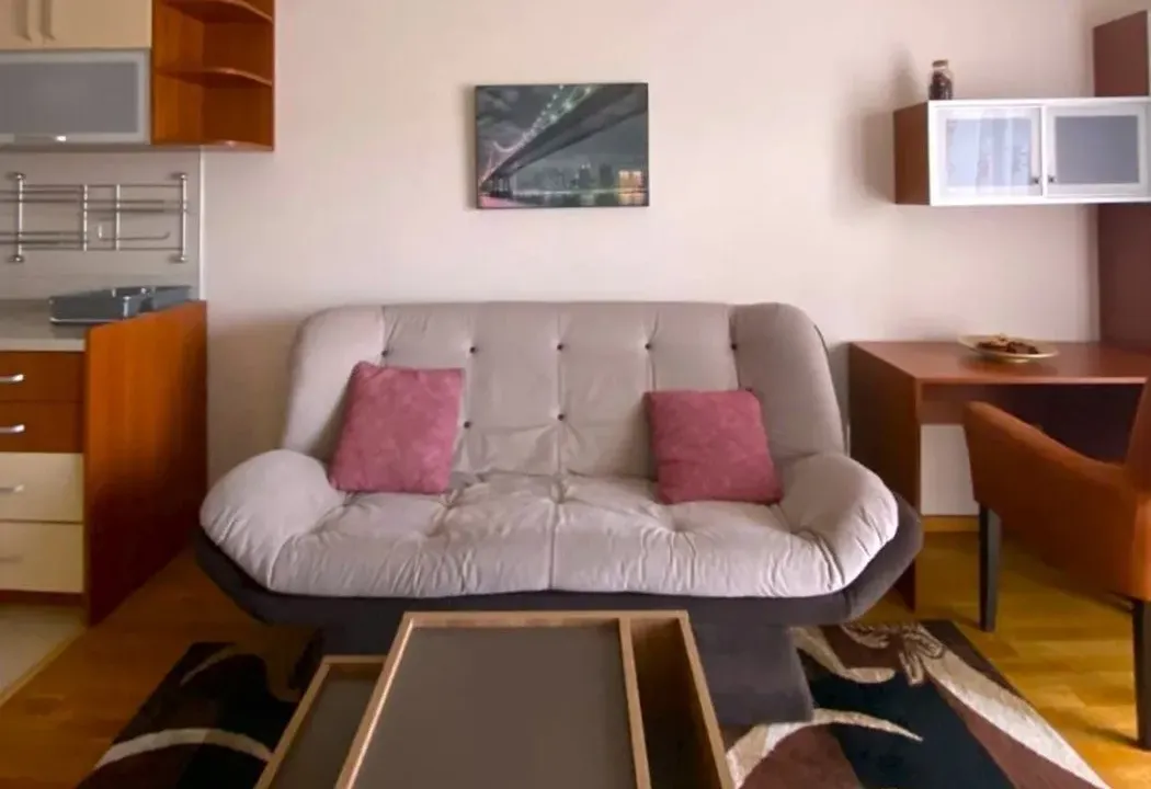 Izdavanje, stan, 30m², City Kvart, Podgorica