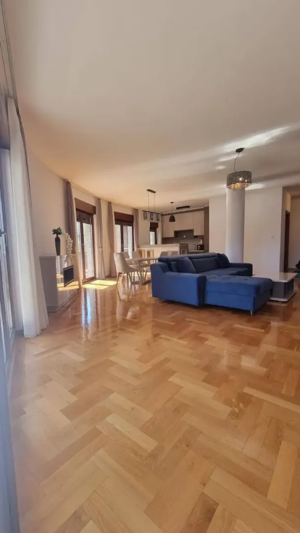 Sale, two bedroom apartment, 130m², Bečići, Budva