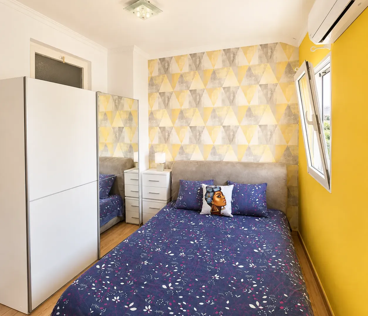 Rent, one bedroom apartment, 50m², Centar, Tivat