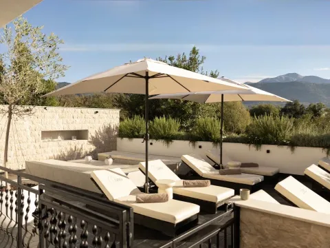 Sale, one bedroom apartment, 98m², Tivat, Crna Gora - image 16