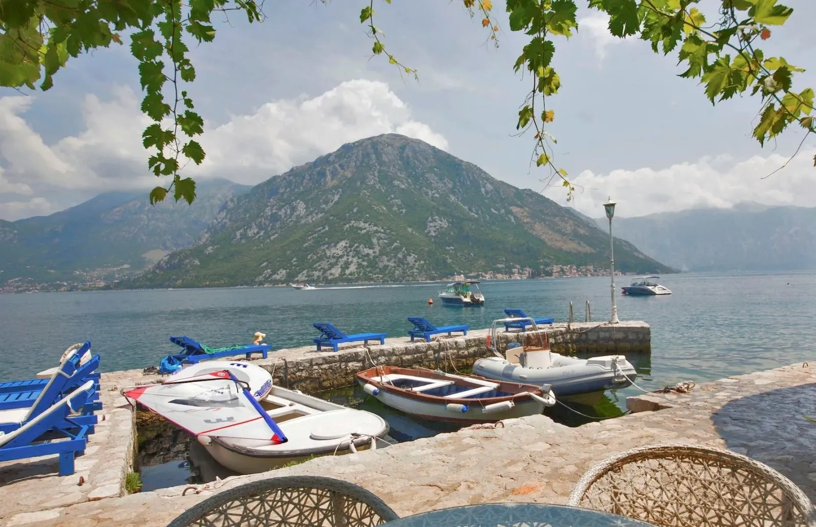 Prodaja, kuća, 235m², Kostanjica, Kotor