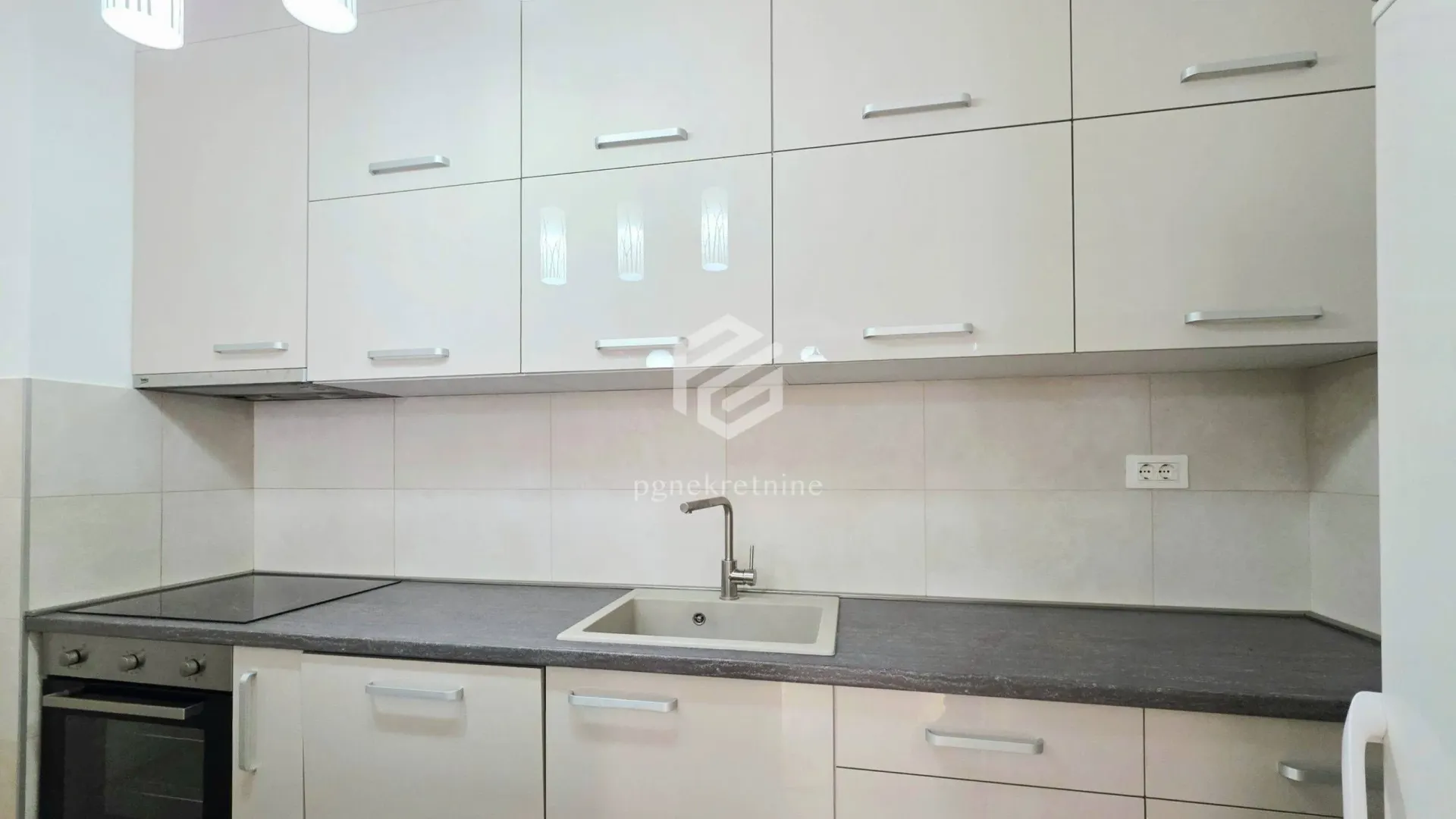 Rent, two bedroom apartment, 64m², City Kej, Podgorica
