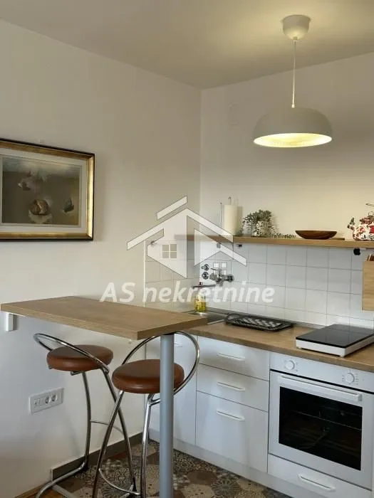 Rent, one bedroom apartment, 33m², Stari Grad, Beograd