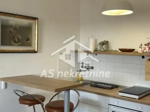 Rent, one bedroom apartment, 33m², Stari Grad, Beograd - image 11