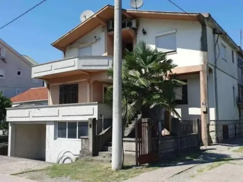 Prodaja, kuća, 266m2, Blok 5, Podgorica Prodaja, kuća, 266m2, Blok 5, Podgorica
