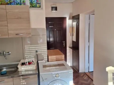 Izdavanje, jednosoban stan, 30m², Železnička Stanica, Novi Sad Sve Podlokacije - image 3