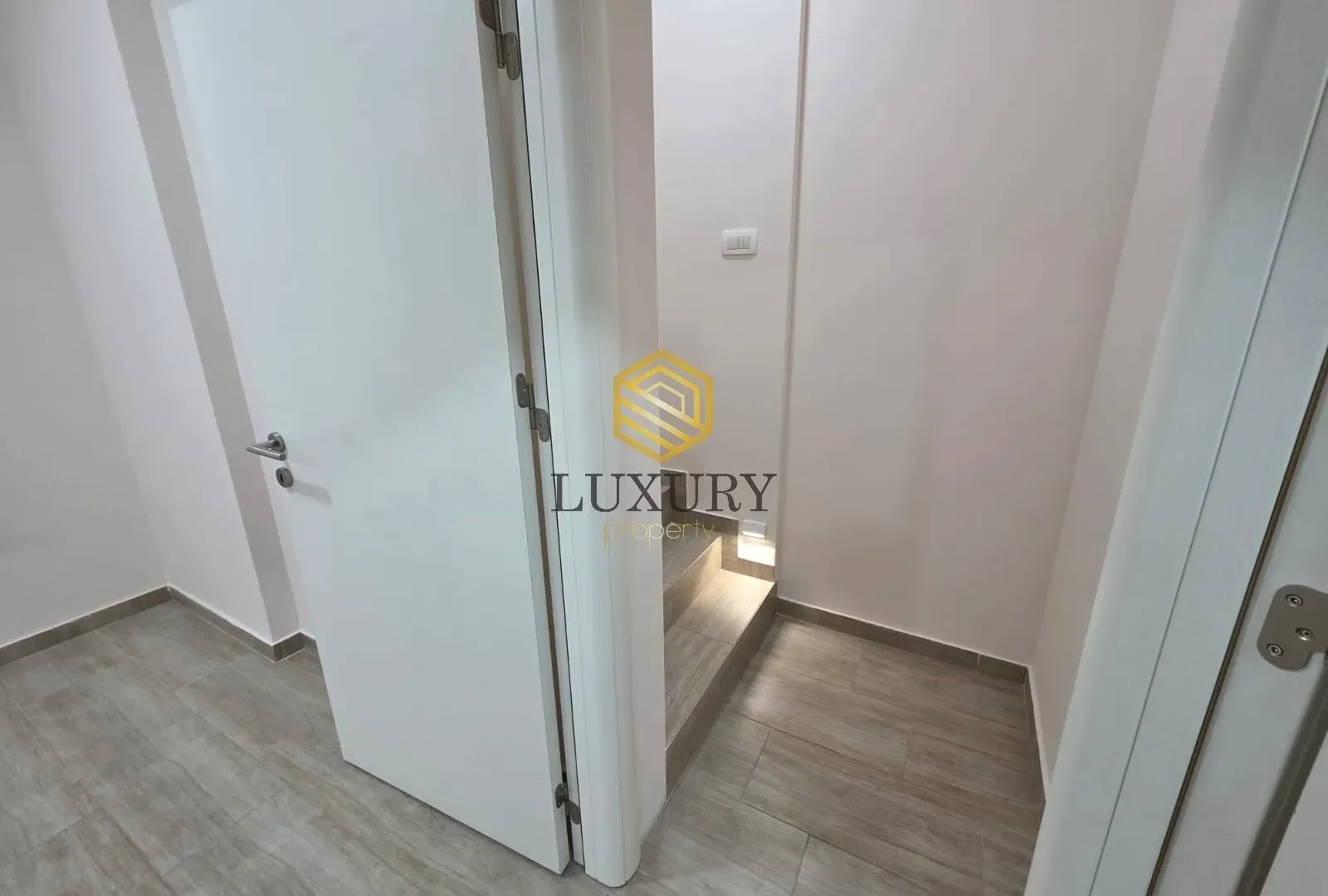 Rent, two bedroom apartment, 57m², Tološka šuma, Podgorica