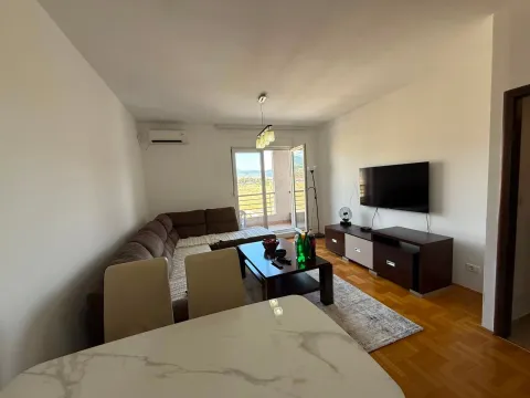 Rent, one bedroom apartment, 49m², Stari Aerodrom, Podgorica - image 2