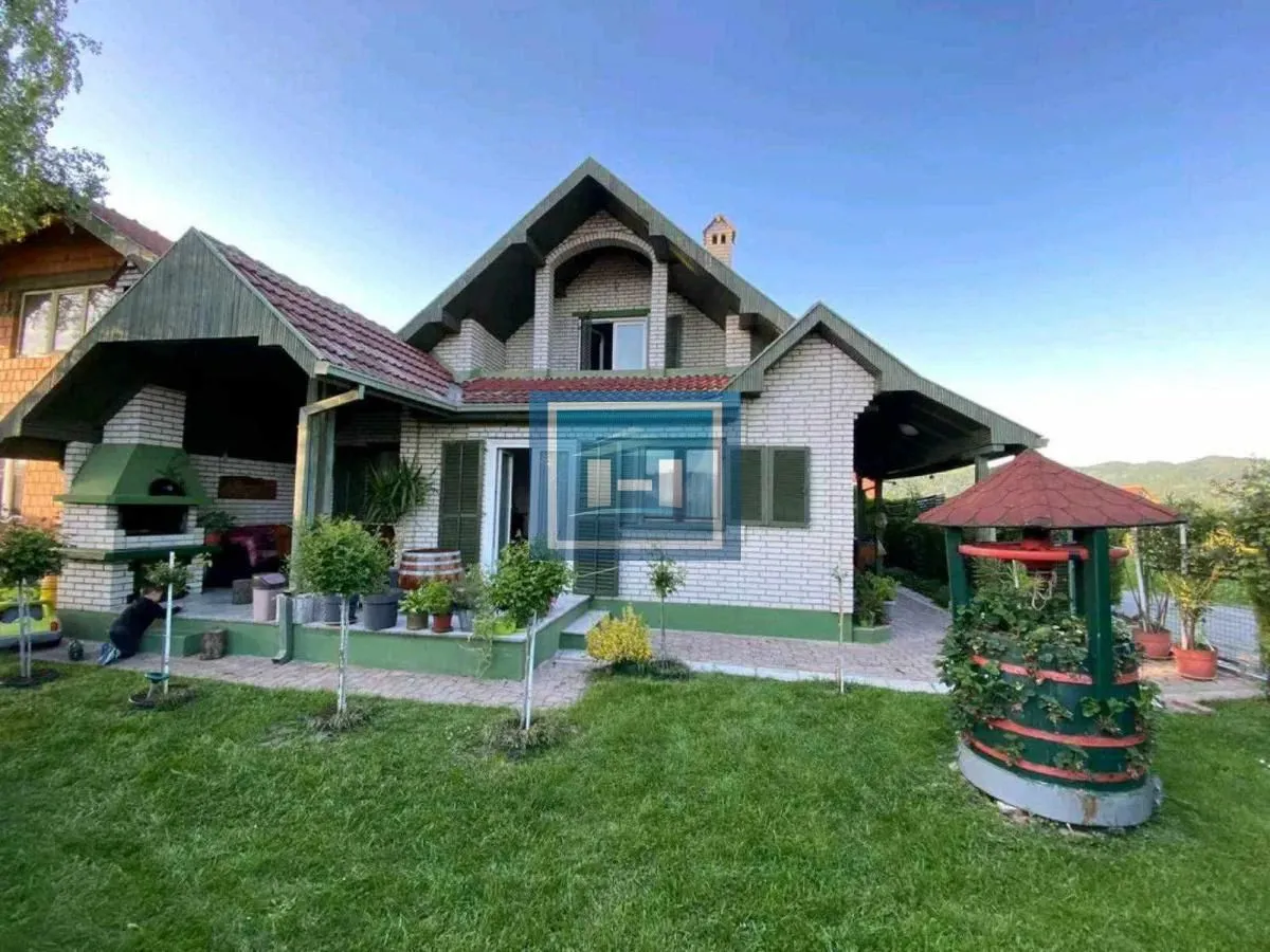 Sale, house, 350m², Lipova, Vrnjačka Banja