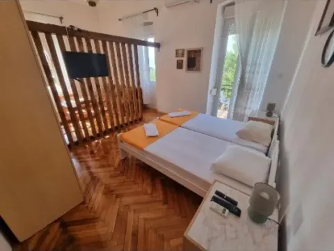 Rent, studio apartment, 25m², Savina, Herceg Novi - image 2
