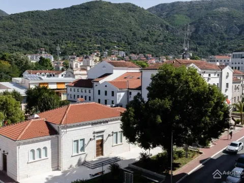 Prodaja, jednosoban stan, 49m², Tivat, Crna Gora - image 8