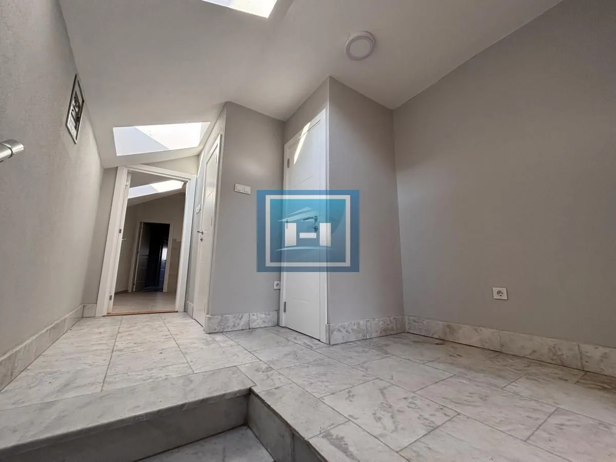 Prodaja, trosoban stan, 107m², Centar, Jagodina