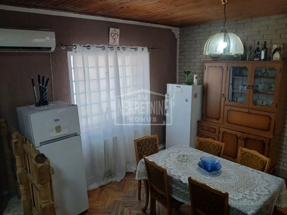 Prodaja, kuća, 153m², Aleksandrovo, Subotica