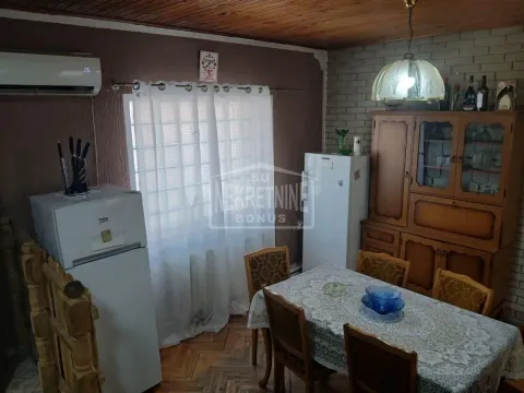 Prodaja, kuća, 153m², Aleksandrovo, Subotica - image 13