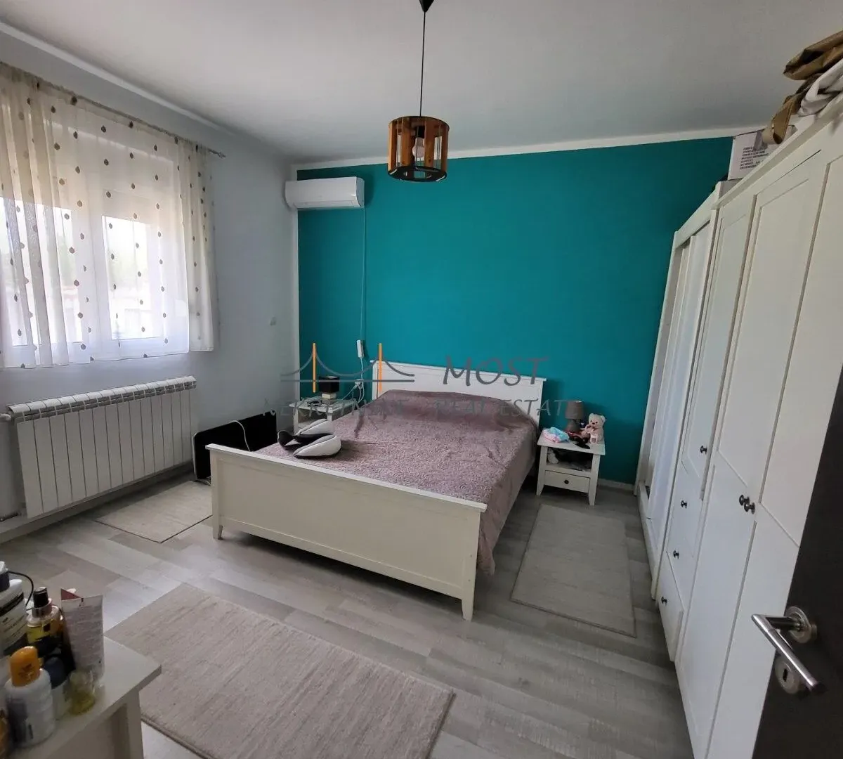 Izdavanje, kuća, 100m², Gornja Gorica, Podgorica