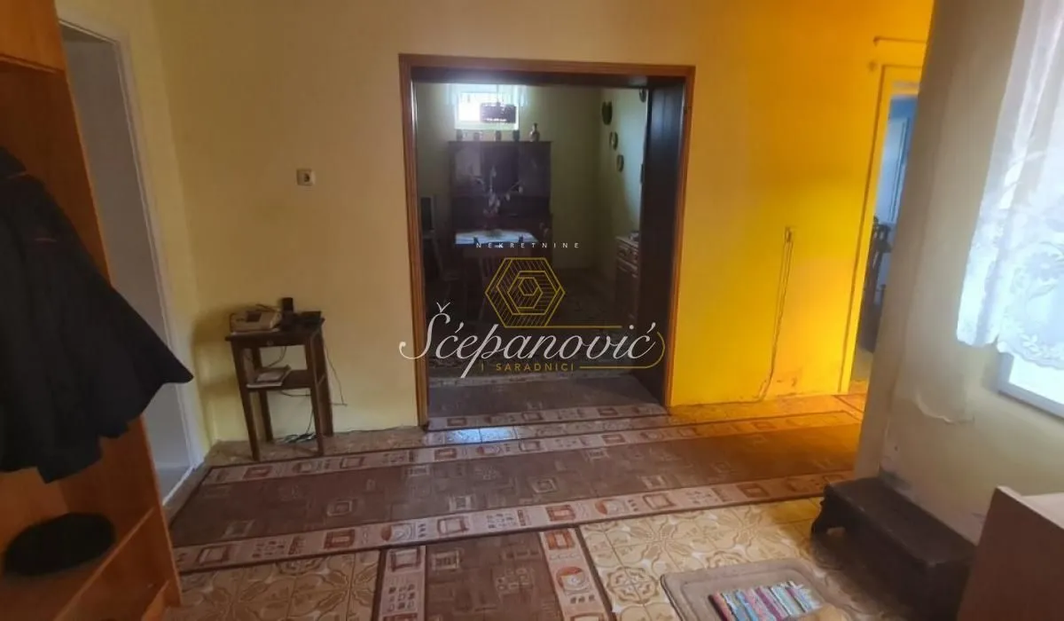 Prodaja, kuća, 191m², Centar, Novi Sad