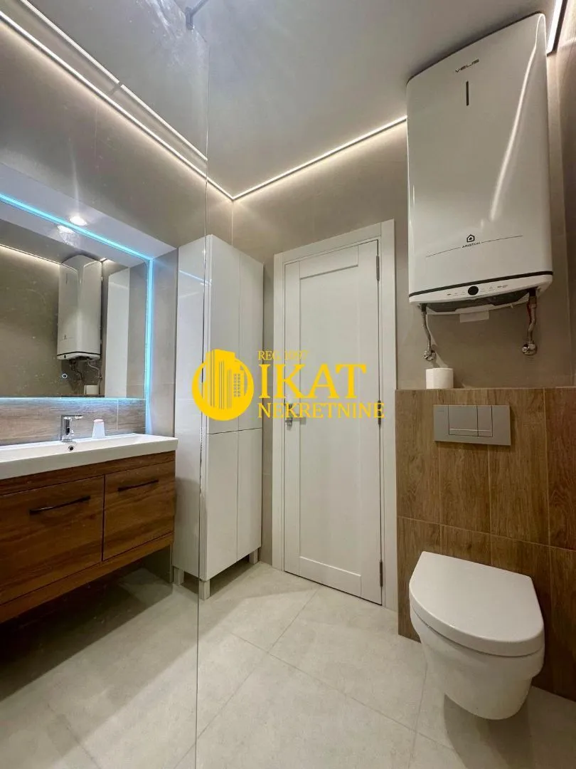 Sale, two bedroom apartment, 49m², Slavija, Vračar Sve Podlokacije