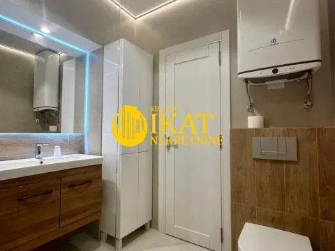 Sale, two bedroom apartment, 49m², Slavija, Vračar Sve Podlokacije - image 11