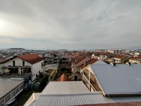 Prodaja, dvosoban stan, 70m², Stari Aerodrom, Podgorica - image 9