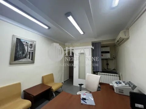 Izdavanje, poslovni prostor, 82m², Stari Grad, Beograd - image 8