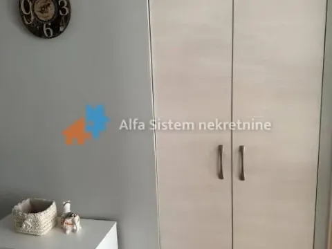 Izdavanje, četvorosoban stan, 100m², Kalenić Pijaca, Vračar Sve Podlokacije - image 5