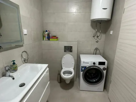 Izdavanje, dvosoban stan, 74m², Ljubović, Podgorica - image 8